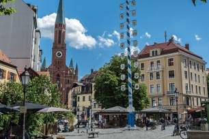 Maibaum am Wiener Platz